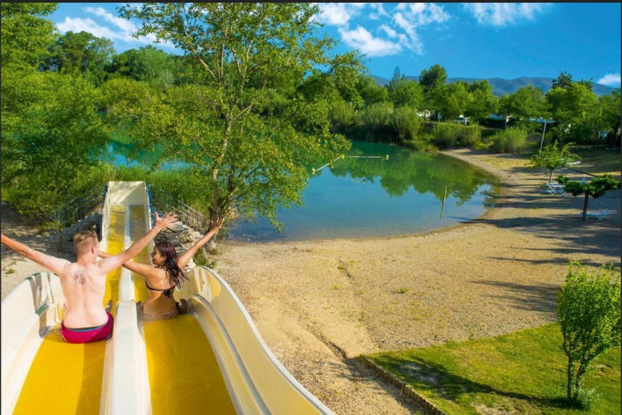 Camping Domaine Des Iscles 拉罗克当泰龙 外观 照片
